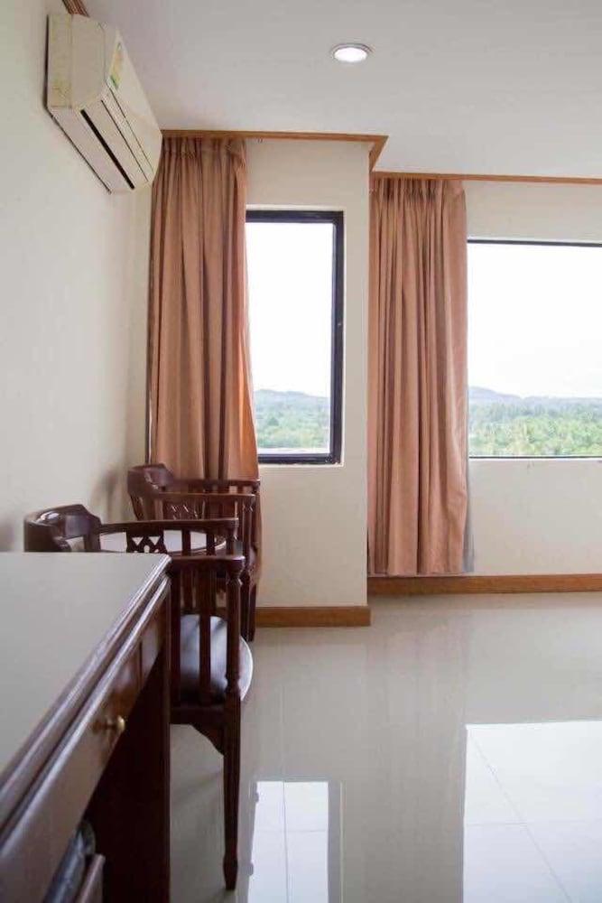 Sinkiat Thani Hotel Satun Extérieur photo
