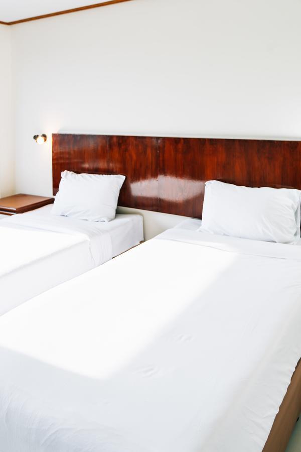Sinkiat Thani Hotel Satun Extérieur photo